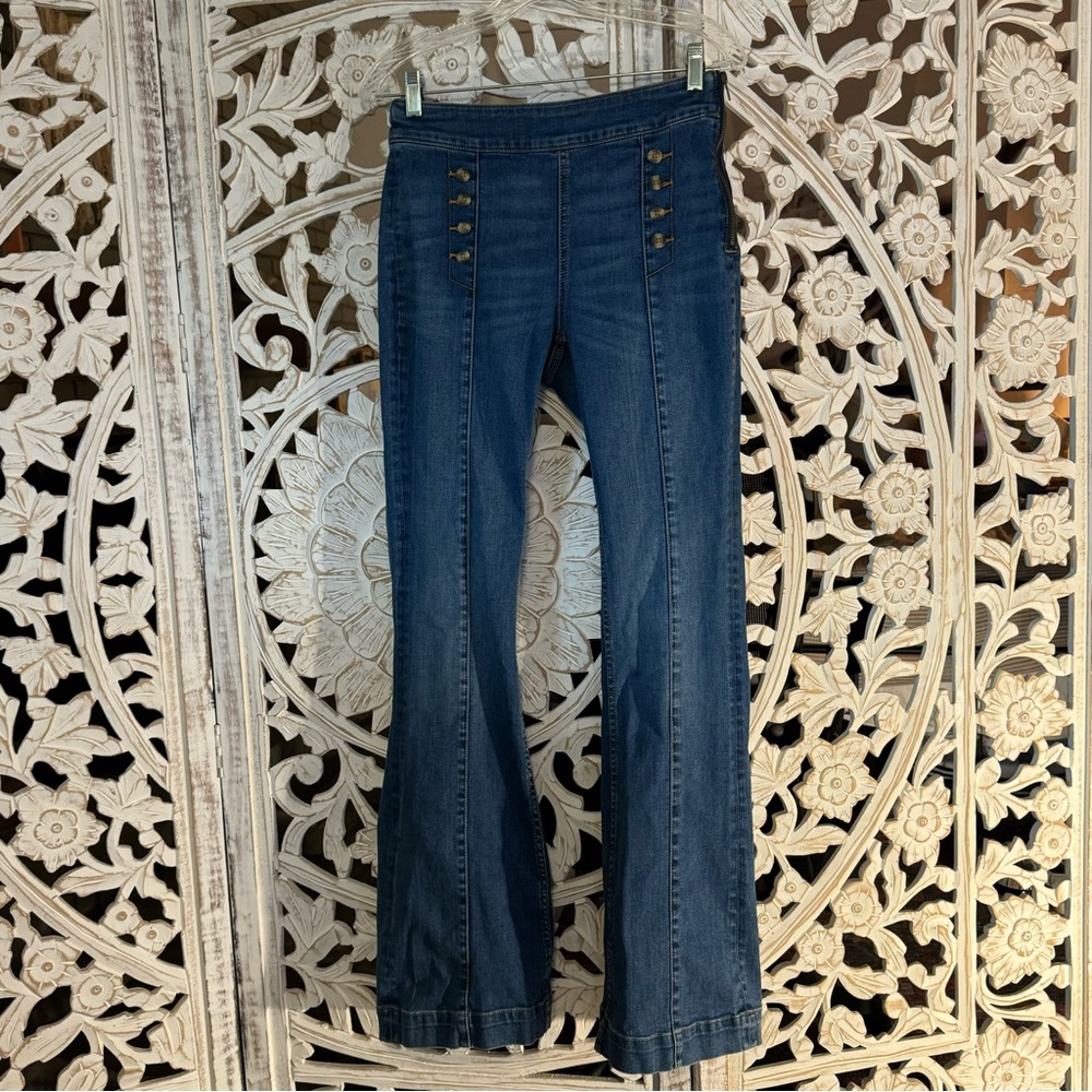 Pilcro Flare Jeans- Size 27